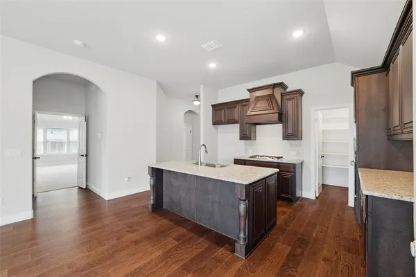 $2,750 | 520 Lowland Lane, Waxahachie, TX 75165