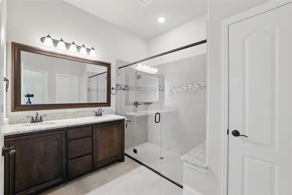 $2,750 | 520 Lowland Lane, Waxahachie, TX 75165