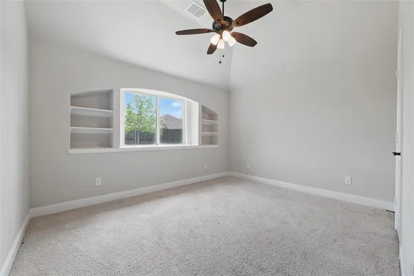 $2,750 | 520 Lowland Lane, Waxahachie, TX 75165