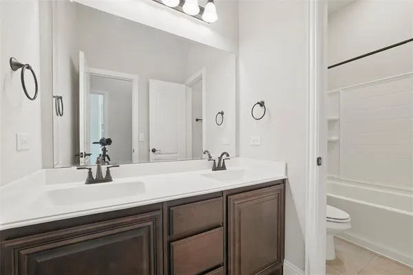 $2,750 | 520 Lowland Lane, Waxahachie, TX 75165