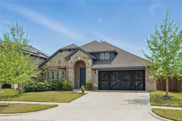 $2,750 | 520 Lowland Lane, Waxahachie, TX 75165
