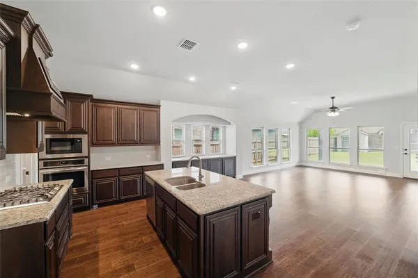 $2,750 | 520 Lowland Lane, Waxahachie, TX 75165