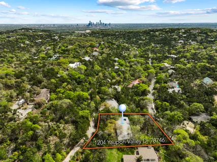 $980,000 | 1204 Yaupon Valley Road, West Lake Hills, TX 78746