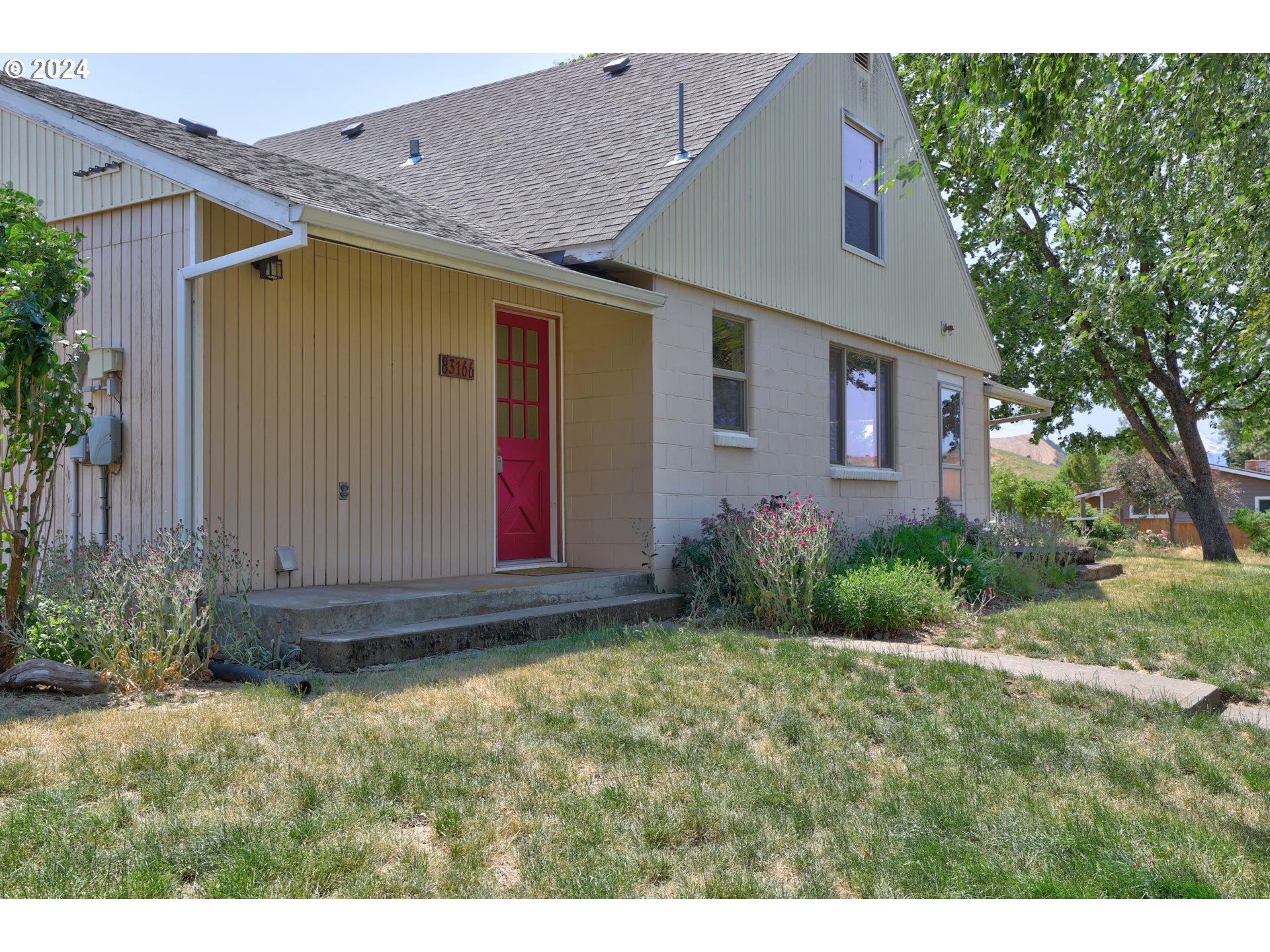 83166 Dufur Valley Road Dufur, OR 97021 - Photo 1 of 48 Gallery Image 1