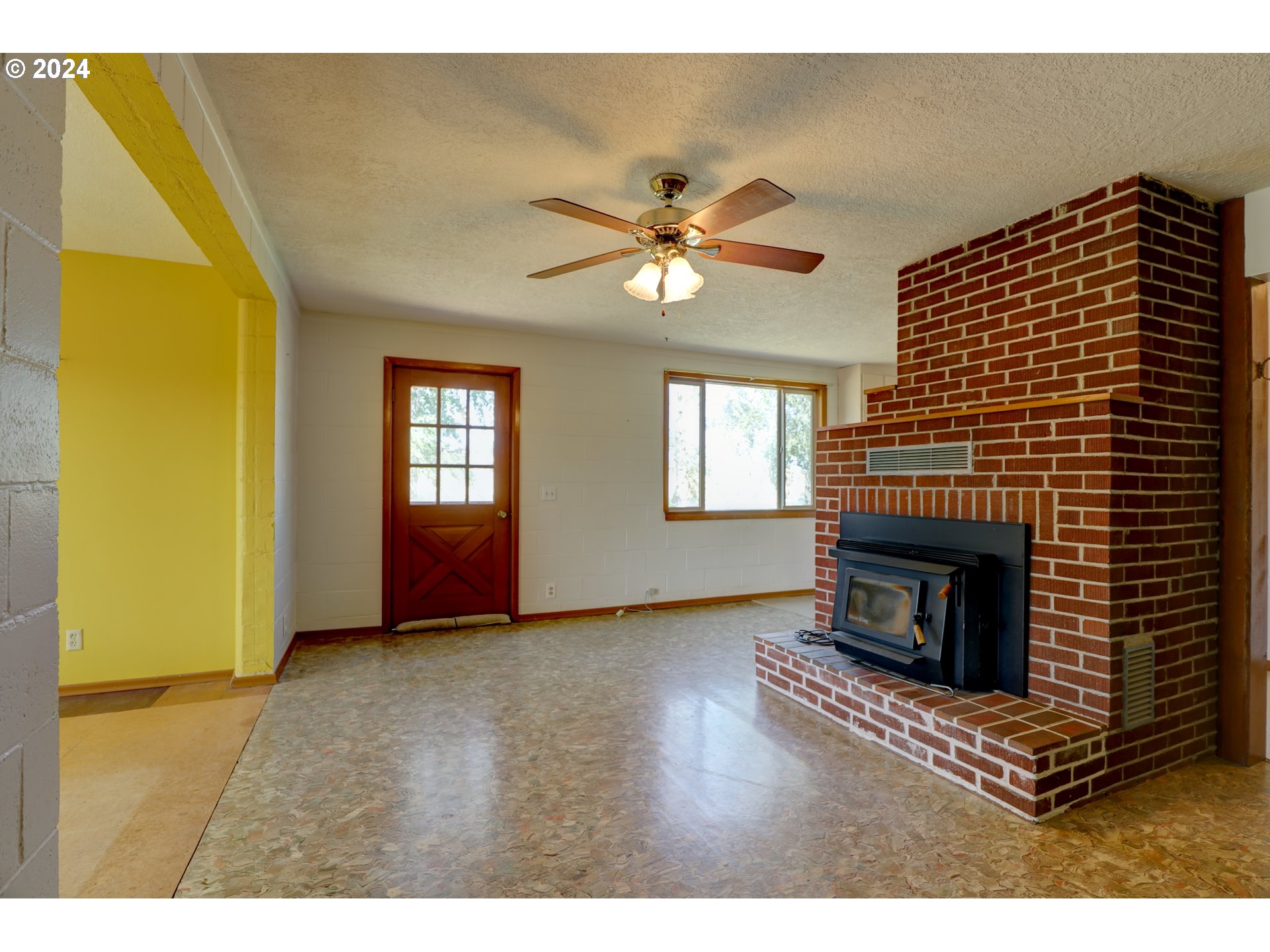 83166 Dufur Valley Road Dufur, OR 97021 - Photo 5 of 48 Gallery Image 5