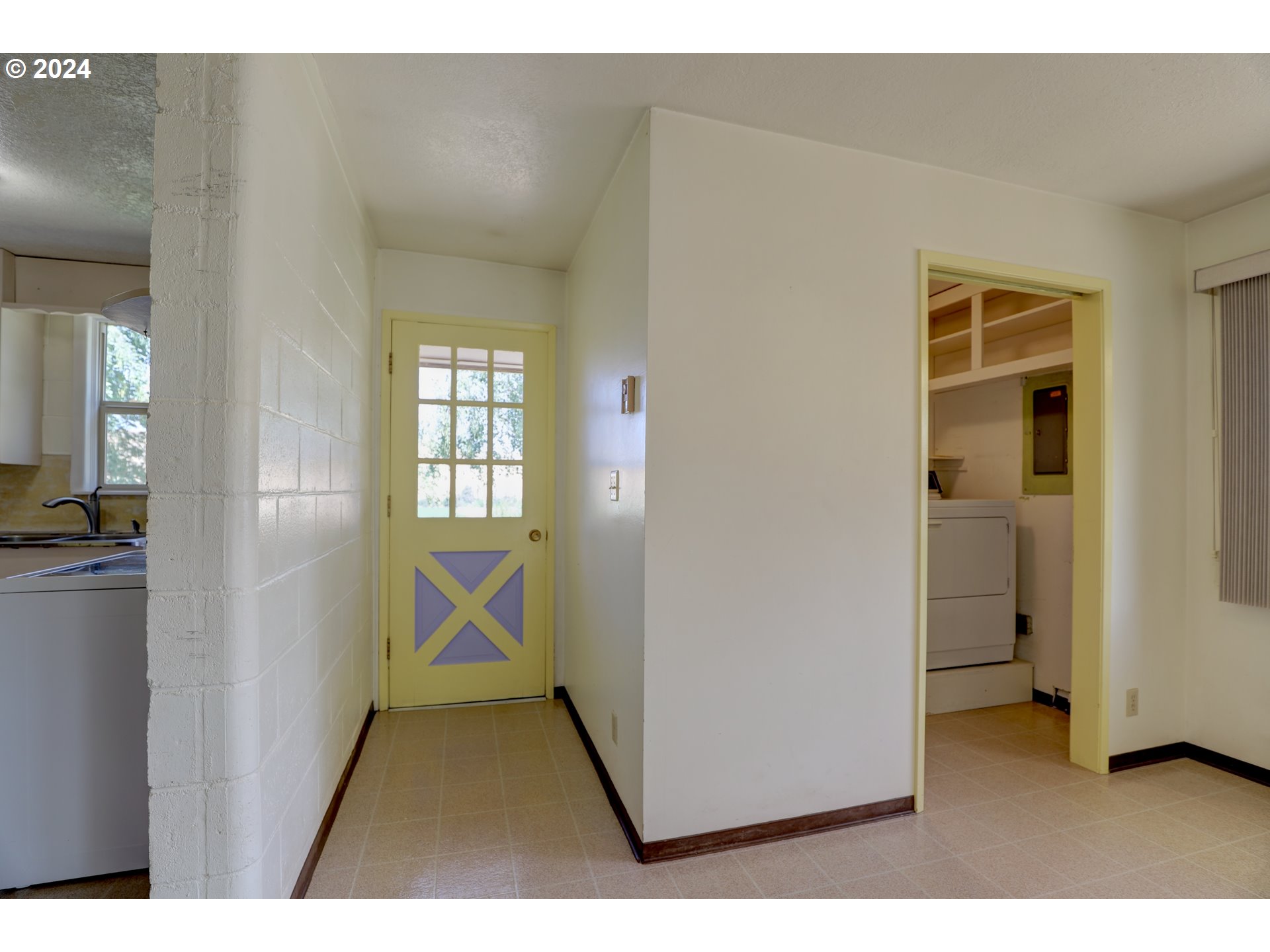 83166 Dufur Valley Road Dufur, OR 97021 - Photo 10 of 48 Gallery Image 10