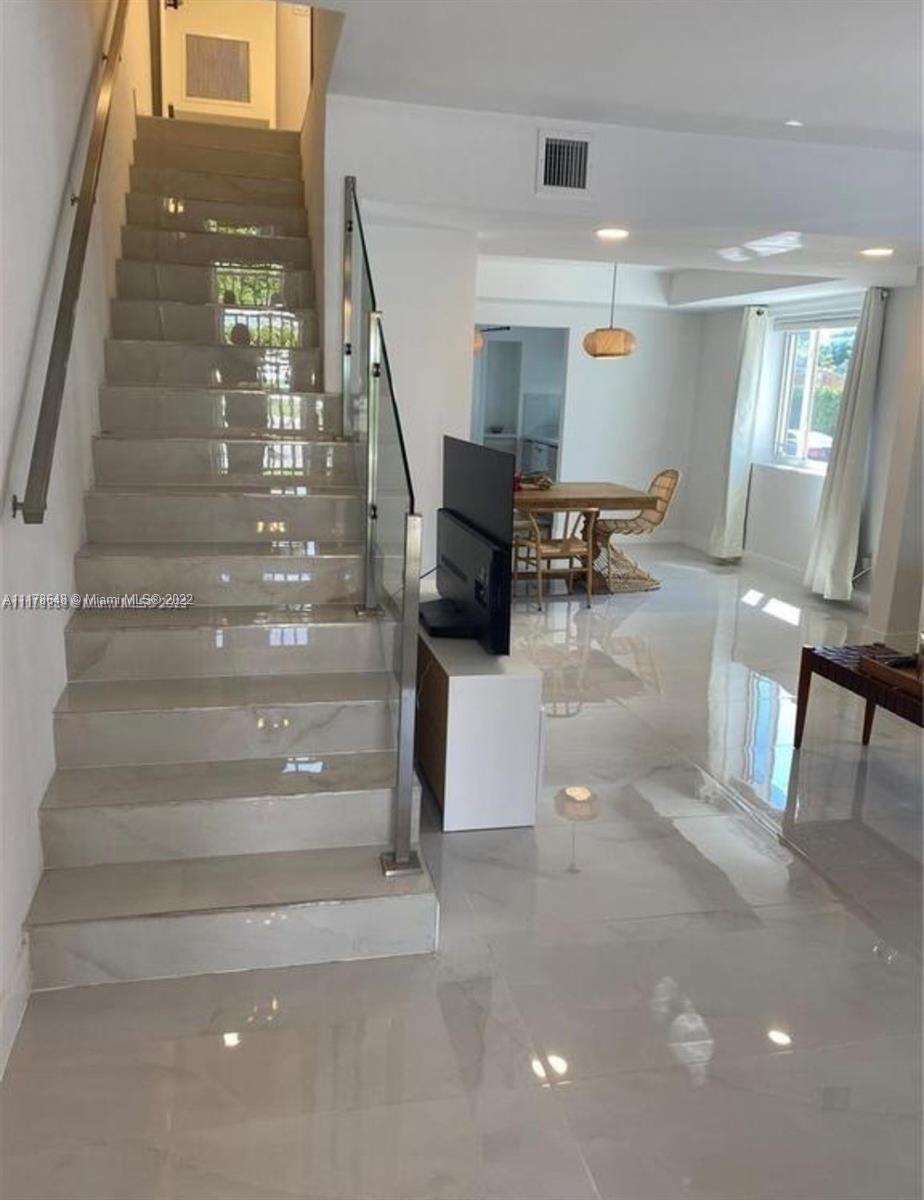6 Northeast 50th Street Miami, FL 33137 - Photo 7 of 14 a view of entryway and hall