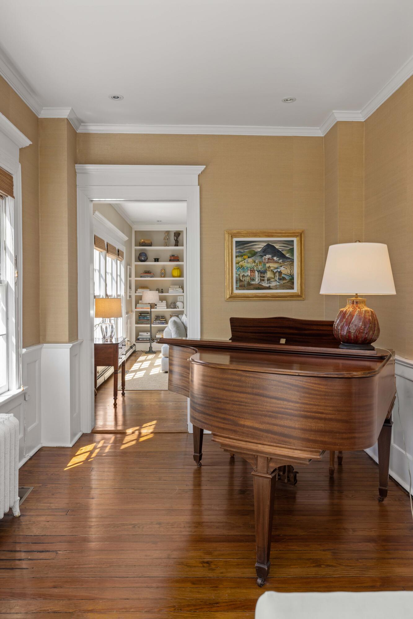 3 Edgehill Drive Darien, CT 06820 - Photo 21 of 40 a room with a table and chairs