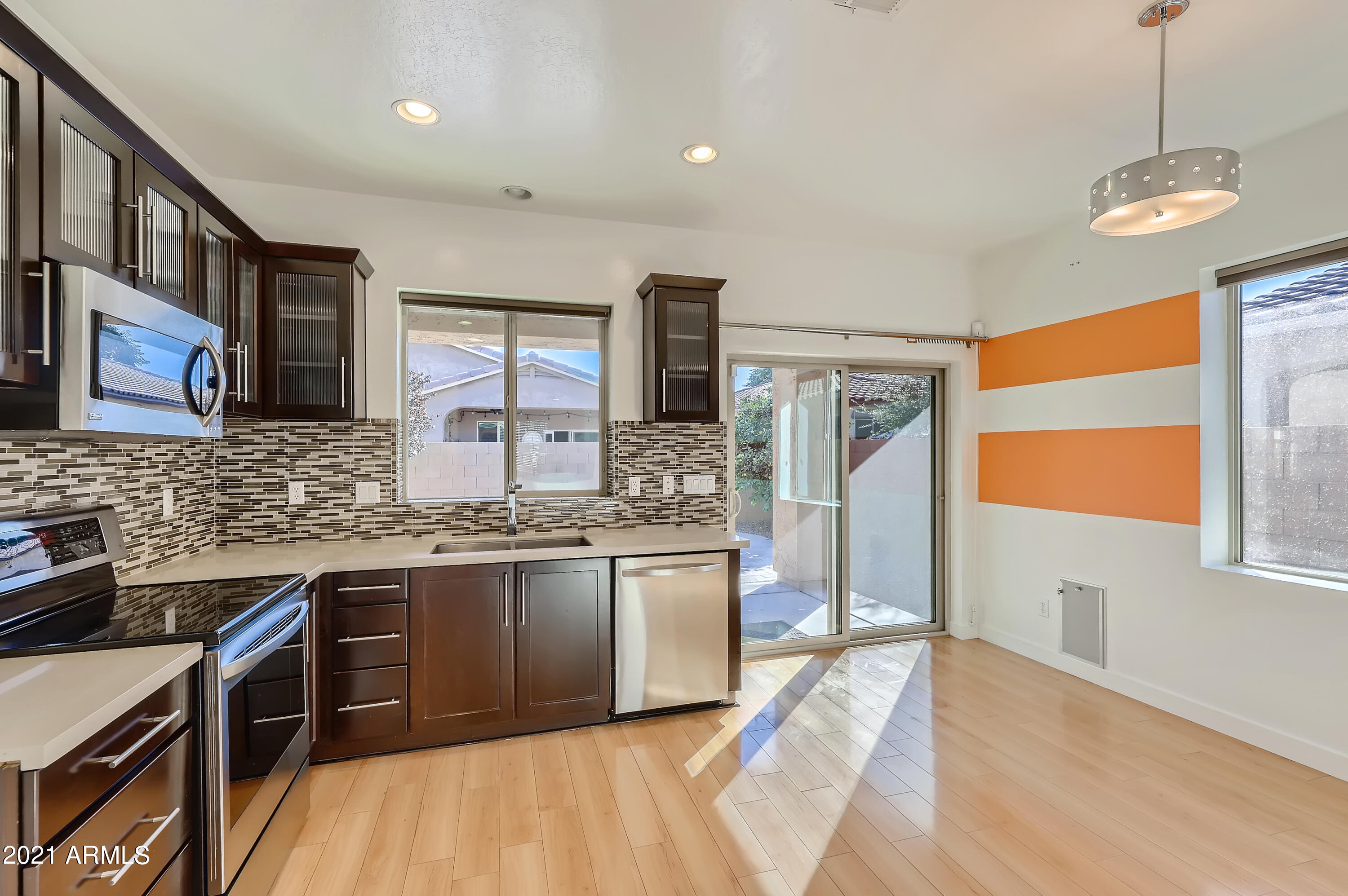 3093 East Patrick Street Gilbert, AZ 85295 - Photo 15 of 32 15-831935742-16 Kitchen