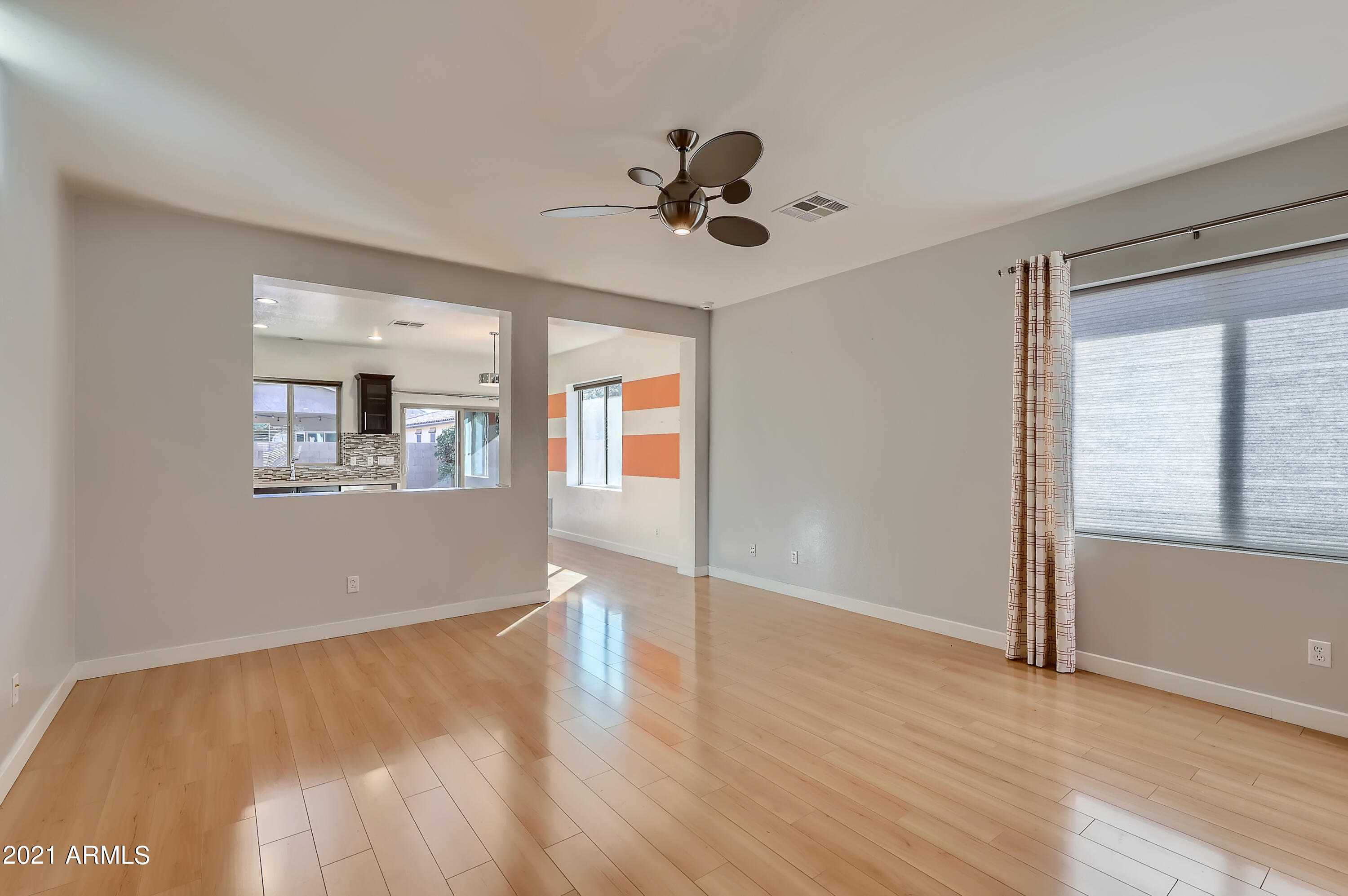 3093 East Patrick Street Gilbert, AZ 85295 - Photo 8 of 32 8-753462343-08 Living Room
