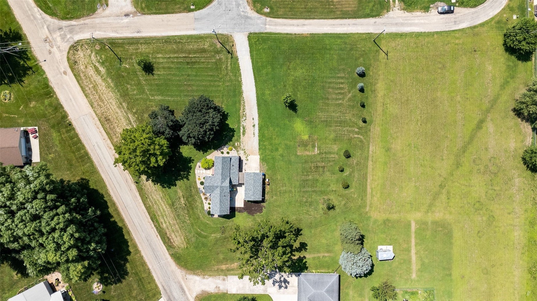 304 Maple Street Urbana, IA 52213 - Photo 36 of 36 Gallery Image 36