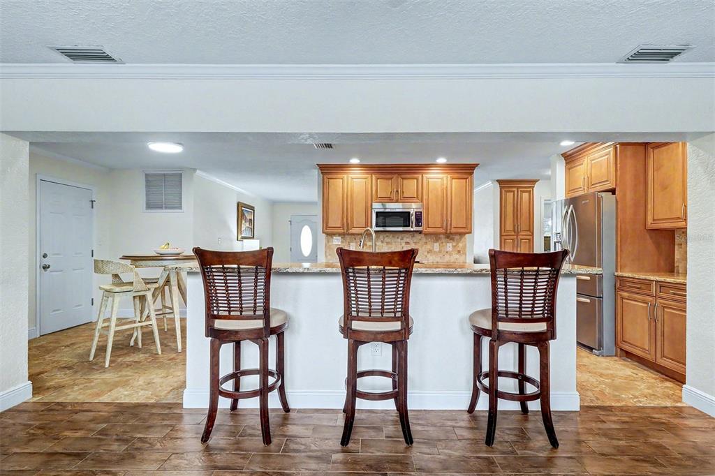 4948 97th Way North St. Petersburg, FL 33708 - Photo 16 of 45 Gallery Image 16