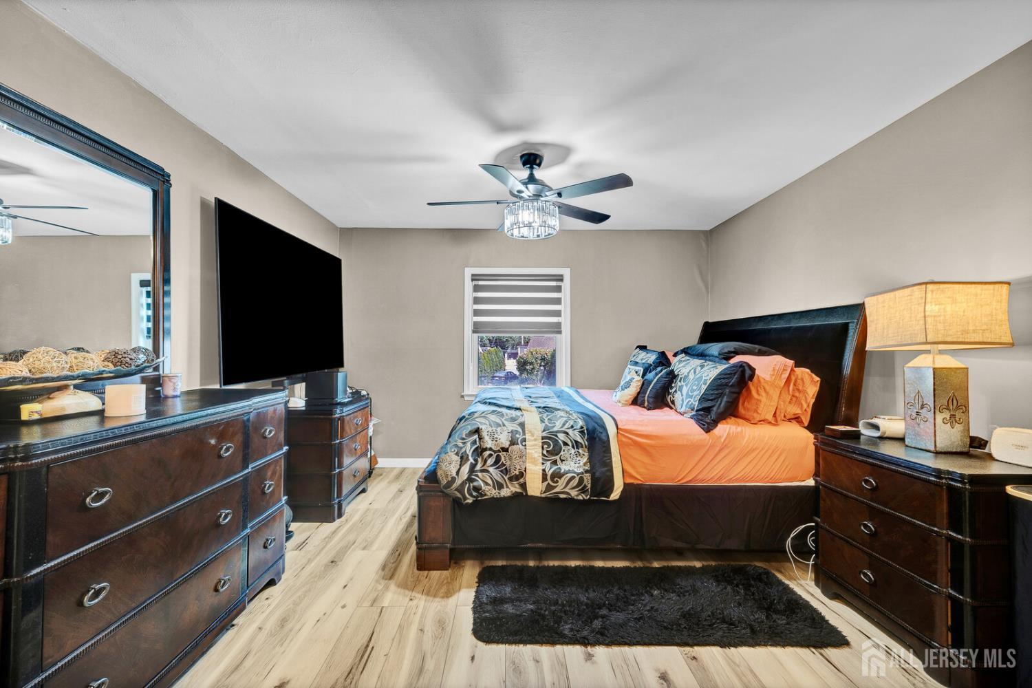 91 Crestview Road Fords, NJ 08863 - Photo 18 of 41