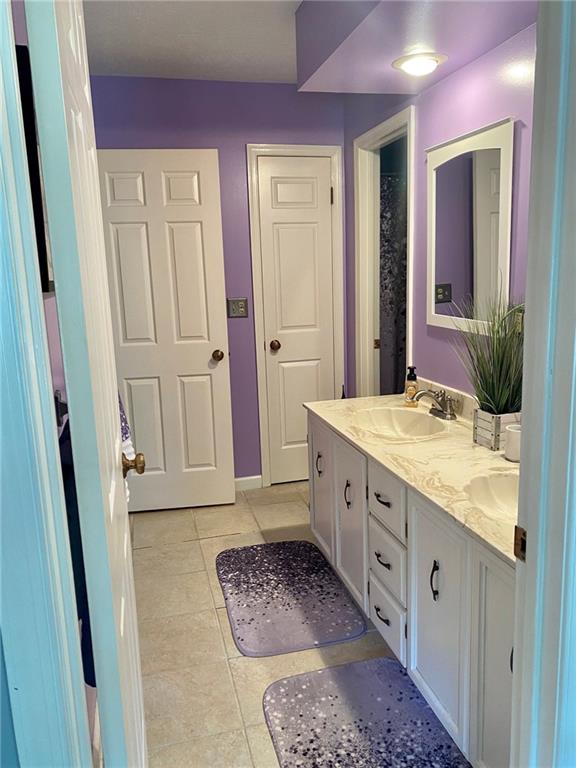 318 Windsor Ridge, Unit 12 New Castle, PA 16105 - Photo 16 of 19 Gallery Image 16