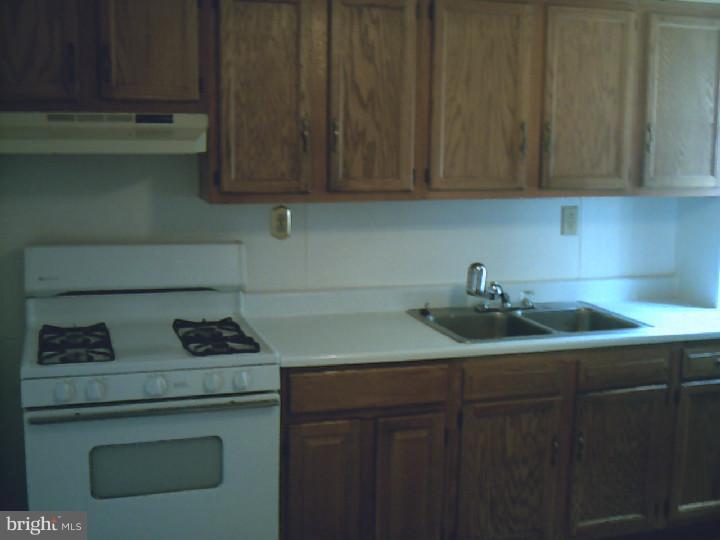 31 South Hull Street Sinking Spring, PA 19608 - Photo 7 of 21 Kitchen