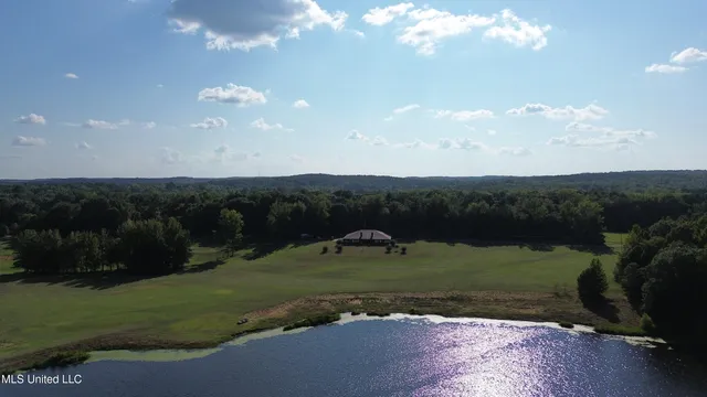 $5,200,000 | 1975 Highway 178, Myrtle, MS 38650