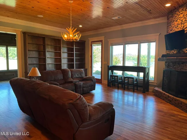 $5,200,000 | 1975 Highway 178, Myrtle, MS 38650