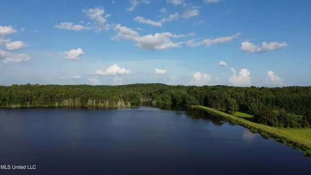 $5,200,000 | 1975 Highway 178, Myrtle, MS 38650