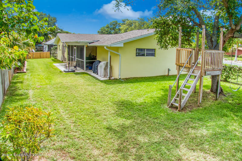 752 Oak Ridge Drive Indialantic, FL 32903 - Photo 5 of 36 Photo 5