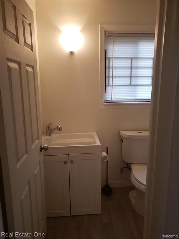 36775 Ecorse Road Romulus, MI 48174 - Photo 8 of 12 Gallery Image 8