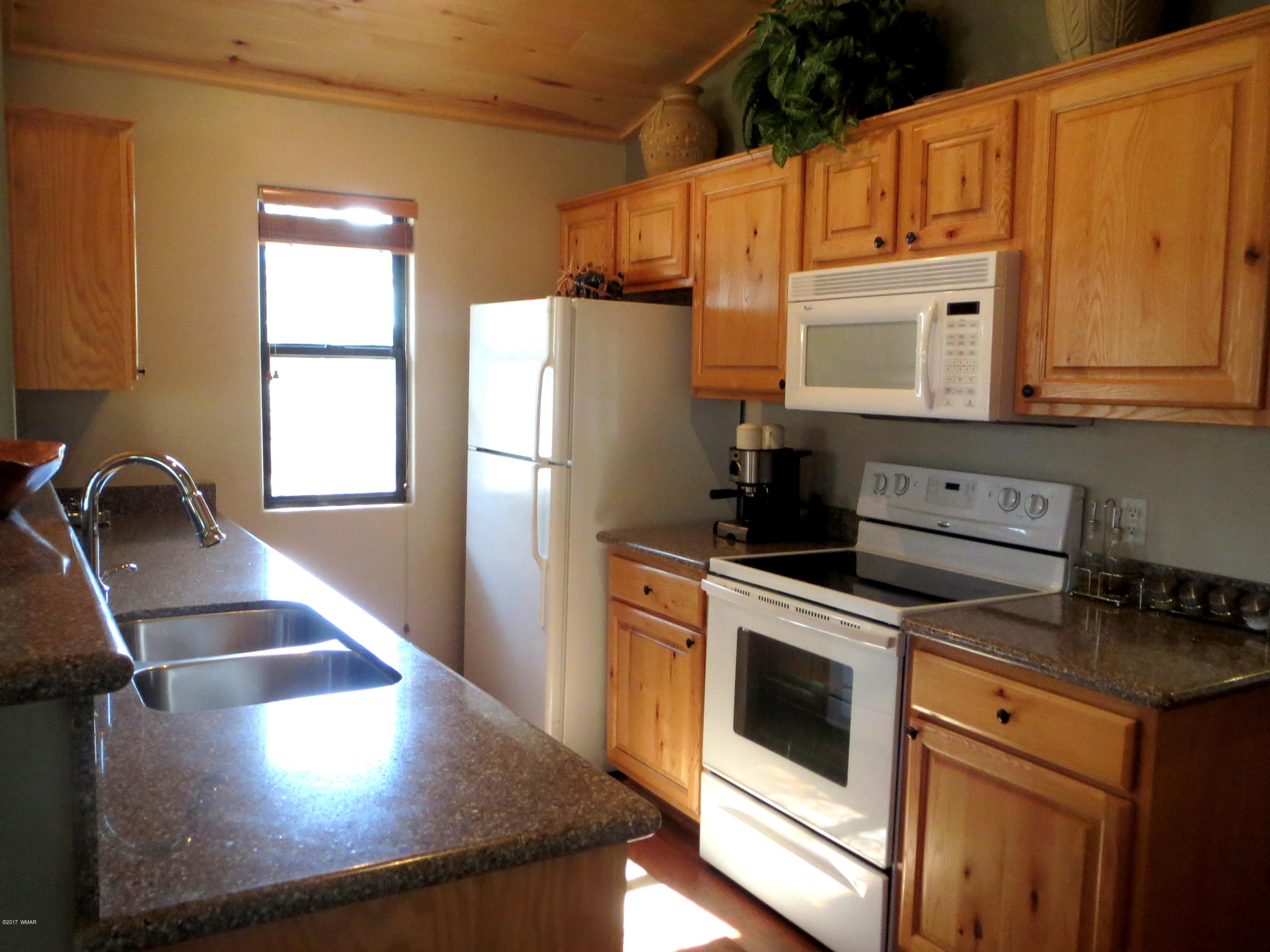 2722 High Pines Loop Overgaard, AZ 85933 - Photo 9 of 32