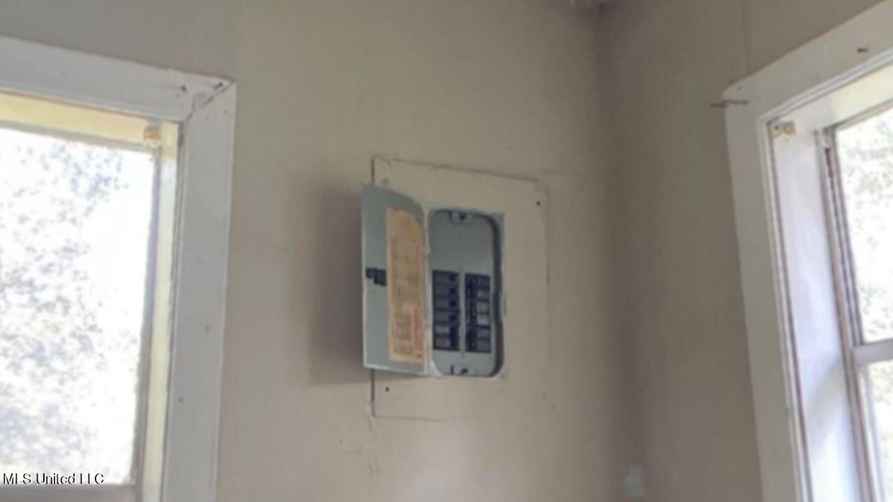 806 Jarrell Street Picayune, MS 39466 - Photo 7 of 15 Bedroom_2(1)