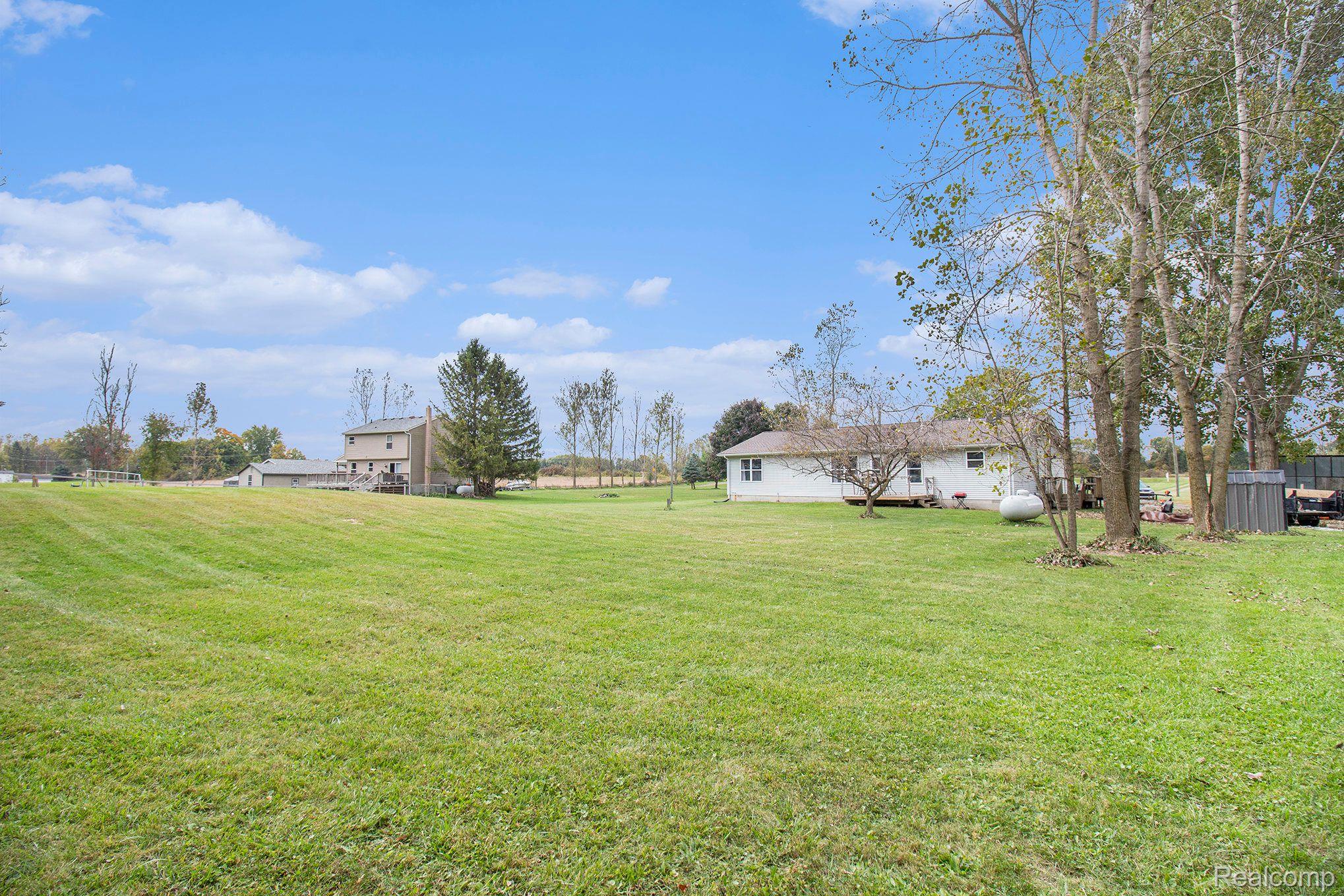 3163 South Bull Run Road Howell, MI 48843 - Photo 25 of 26 Gallery Image 25