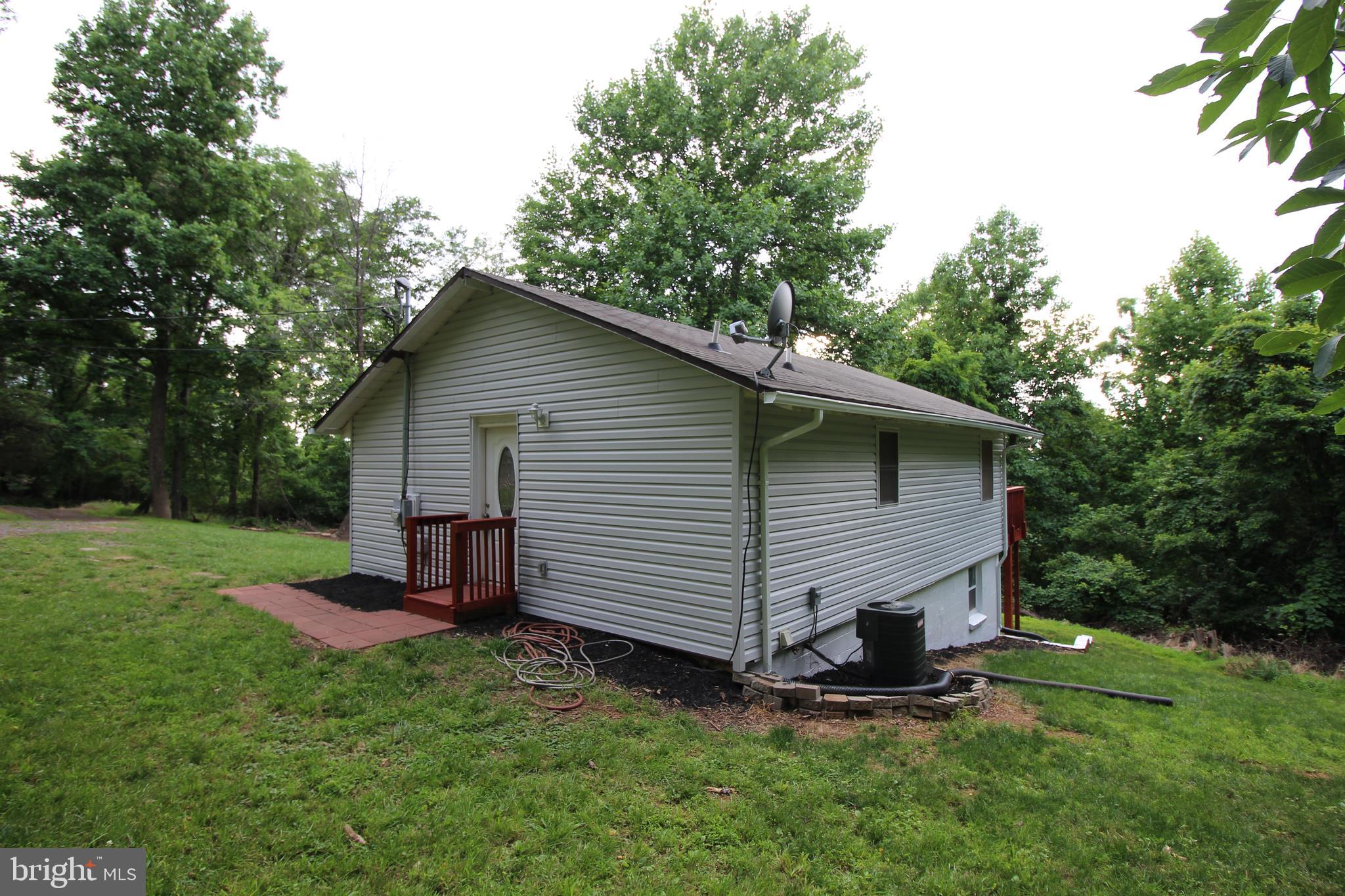305 Steps To Heaven Road Linden, VA 22642 - Photo 4 of 22 Gallery Image 4