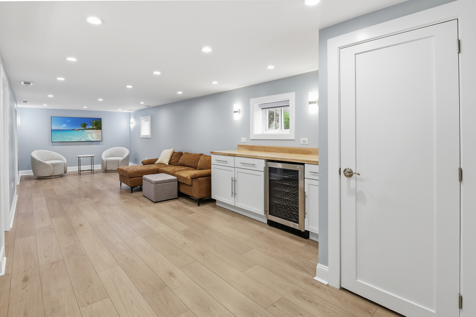 318 Hibbard Road Wilmette, IL 60091 - Photo 21 of 40 Gallery Image 21