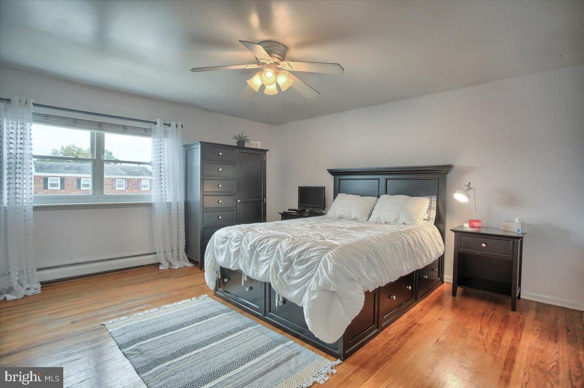 3547 Byrne Road Philadelphia, PA 19154 - Photo 23 of 36 Master Bedroom