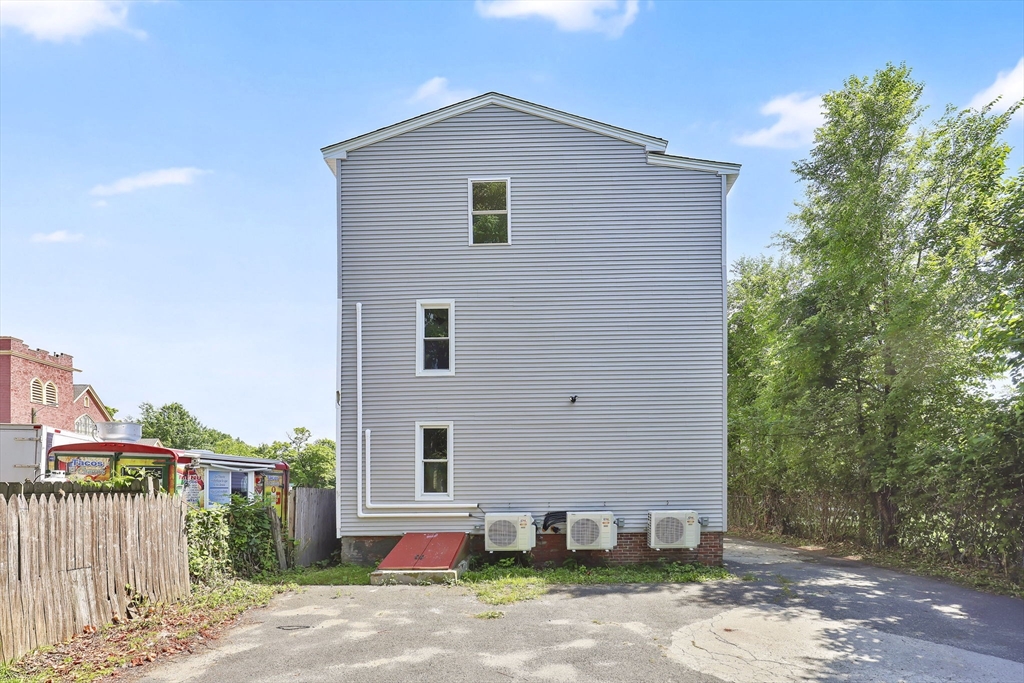 600 Union Street Springfield, MA 01109 - Photo 3 of 27