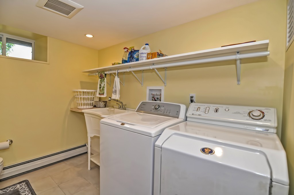 77 Bellevue Road Lynn, MA 01904 - Photo 24 of 30 Gallery Image 24