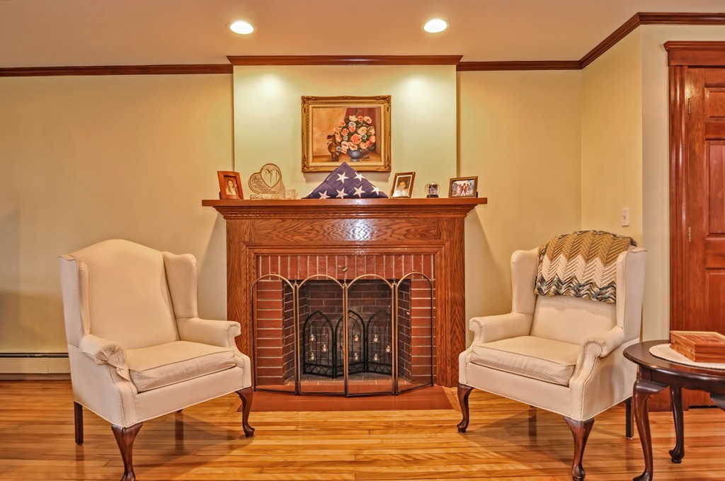 77 Bellevue Road Lynn, MA 01904 - Photo 4 of 30 Gallery Image 4
