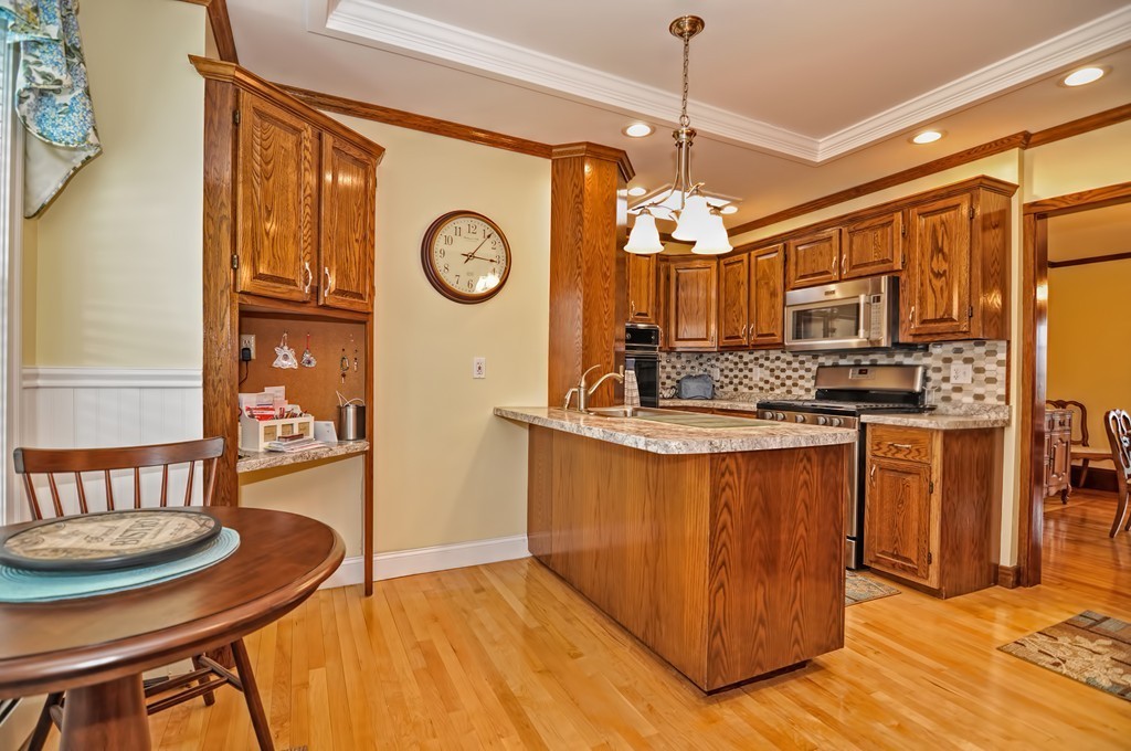 77 Bellevue Road Lynn, MA 01904 - Photo 8 of 30 Gallery Image 8
