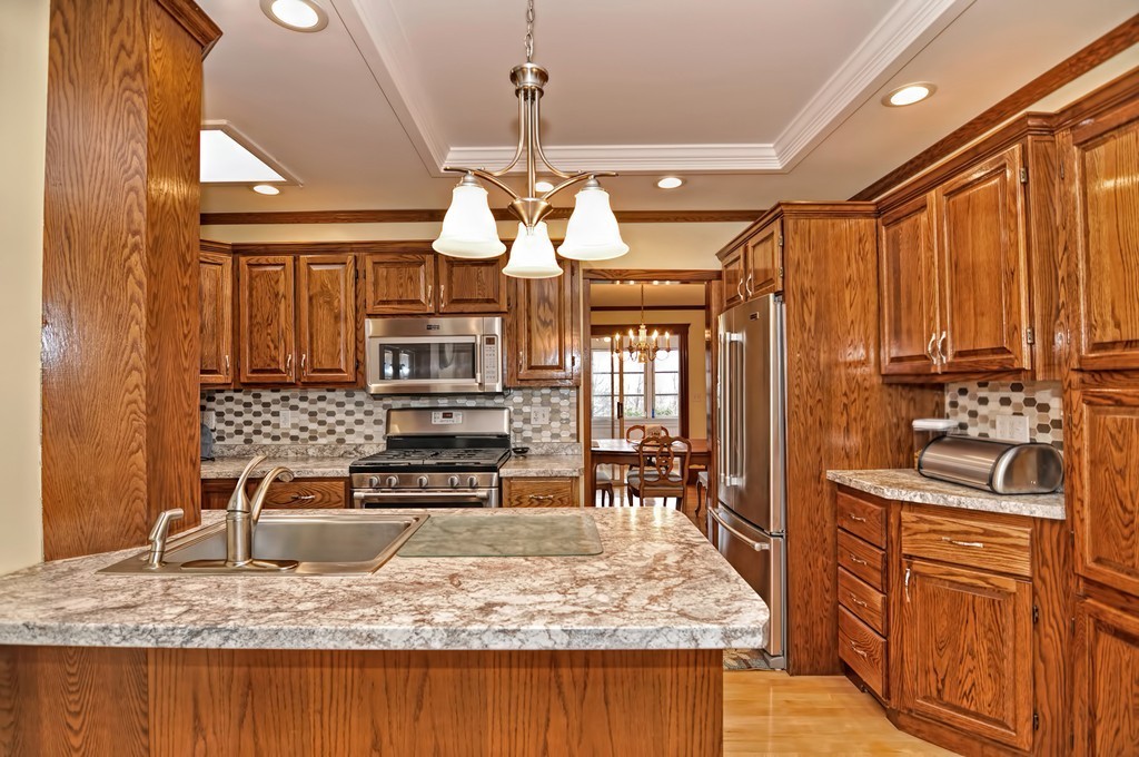 77 Bellevue Road Lynn, MA 01904 - Photo 9 of 30 Gallery Image 9