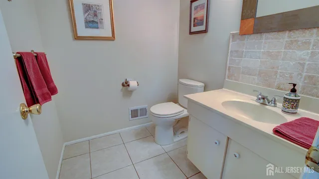 $515,000 | 20 Wisteria Court, Monmouth Junction, NJ 08852