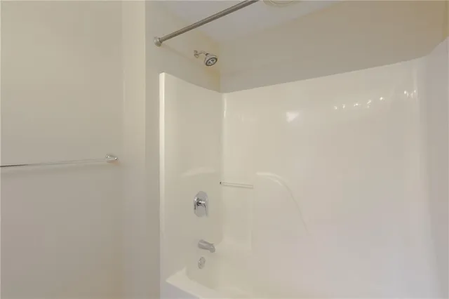 $2,550 | 2810 Sarah Street, Unit 1, South Side, PA 15203