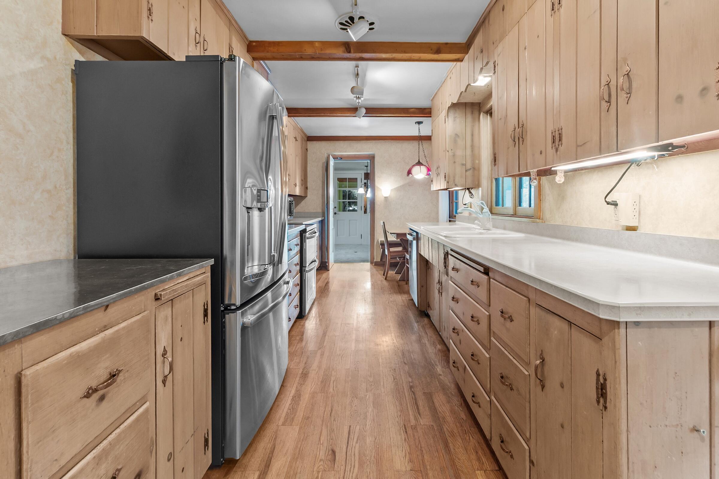 132 Brook Lane Delavan, WI 53115 - Photo 23 of 38 dd1