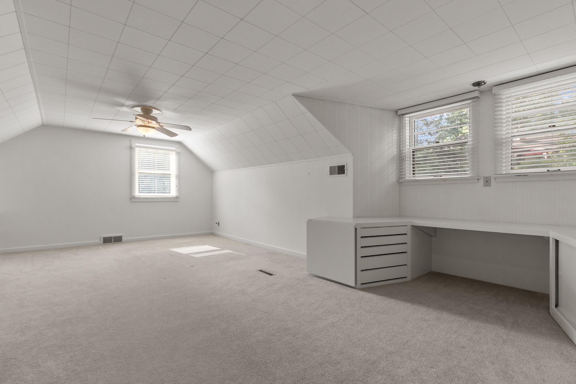 132 Brook Lane Delavan, WI 53115 - Photo 32 of 38 ee2