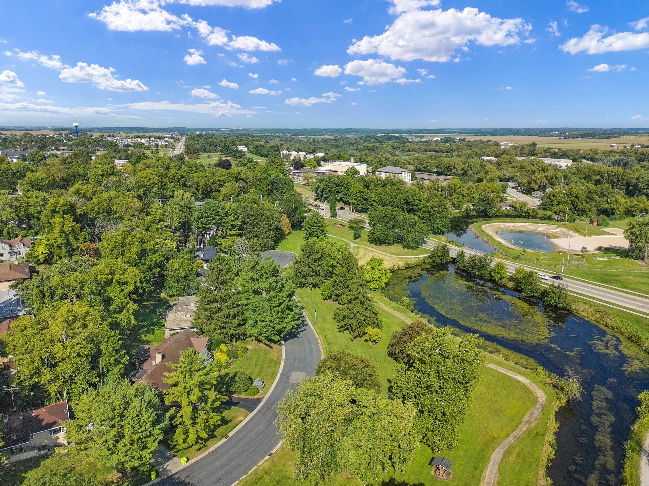 132 Brook Lane Delavan, WI 53115 - Photo 7 of 38 AA7