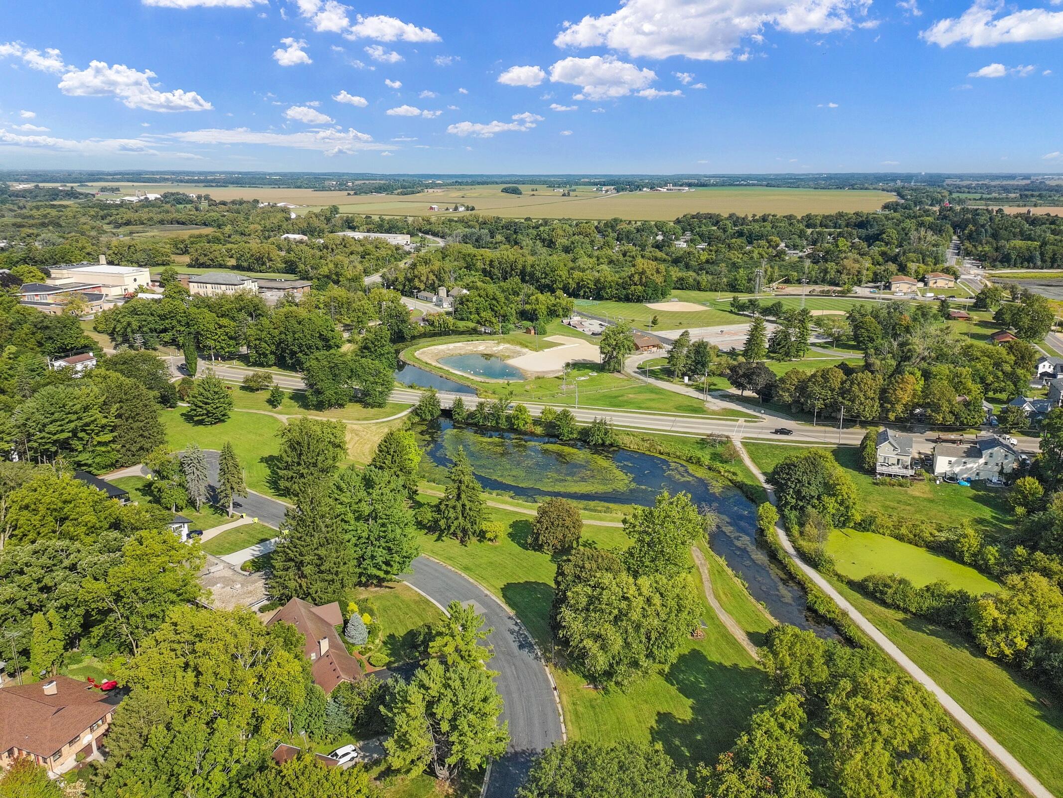 132 Brook Lane Delavan, WI 53115 - Photo 8 of 38 AA8