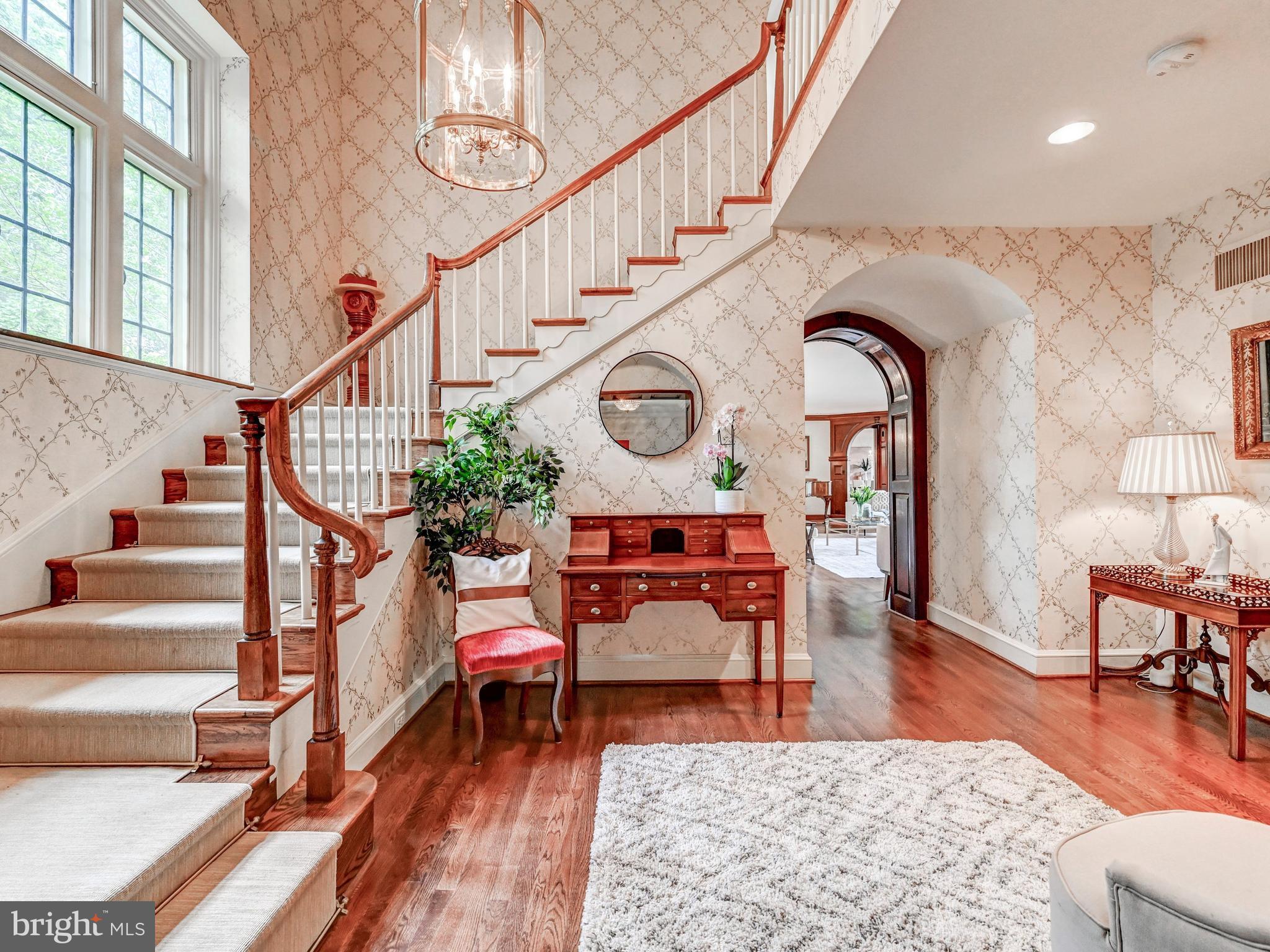 102 Cotswold Road Baltimore, MD 21210 - Photo 8 of 75