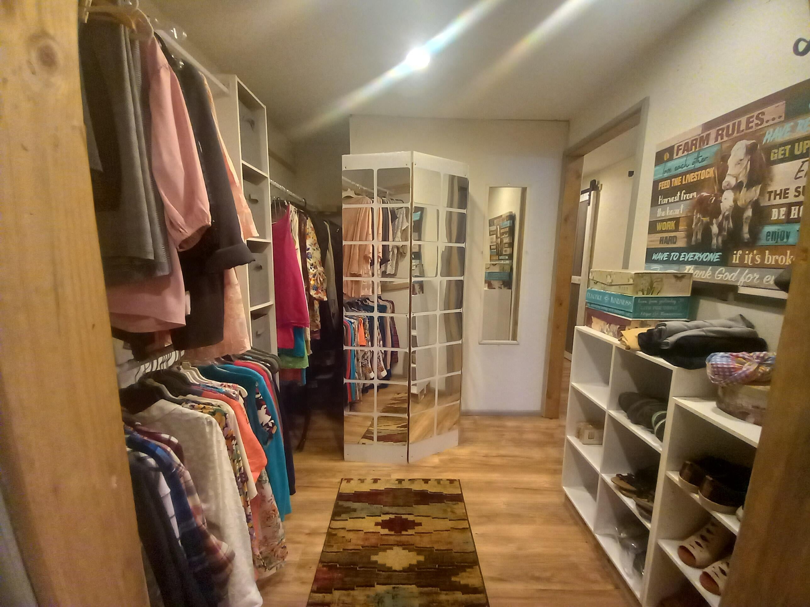 16449 Harpold Road Malin, OR 97632 - Photo 37 of 77 Closet