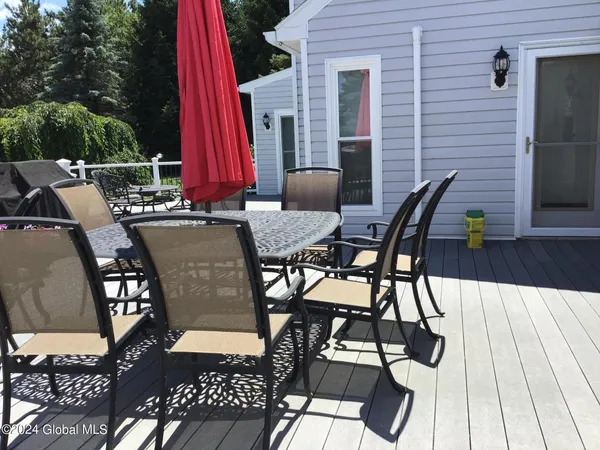 $1,600 | 16 Krieger Lane, Brunswick, NY 12180