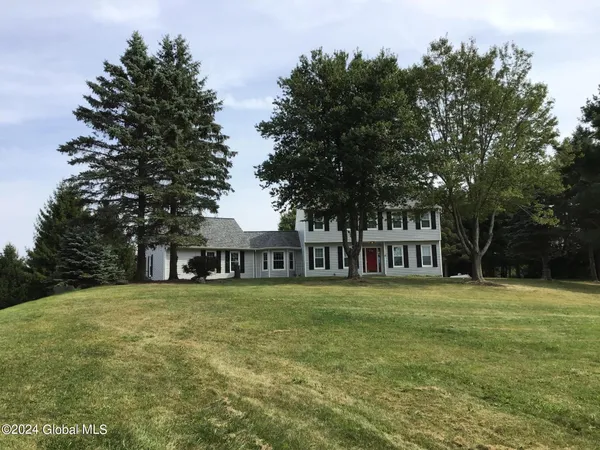 $1,600 | 16 Krieger Lane, Brunswick, NY 12180