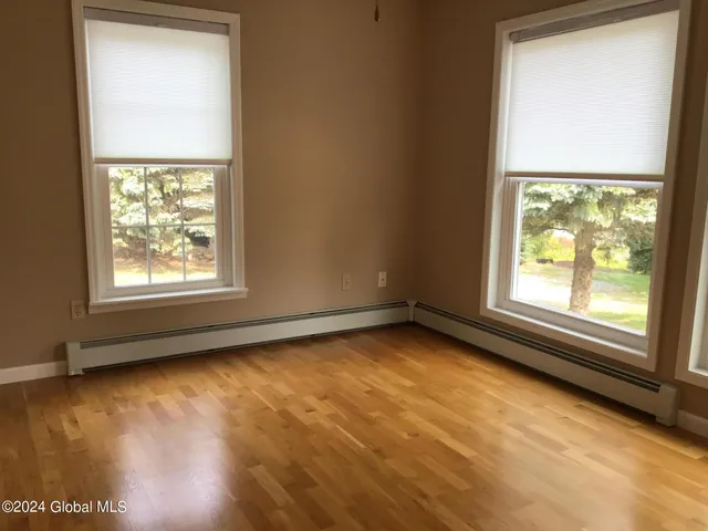 $1,700 | 16 Krieger Lane, Brunswick, NY 12180