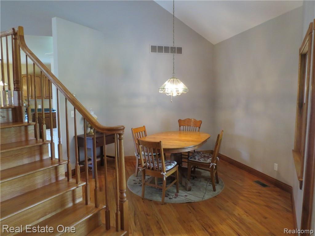 693 Argentine Road Howell, MI 48843 - Photo 22 of 41 019.JPG