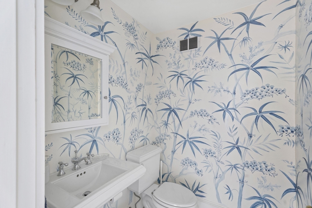 23 Beetle Swamp Road Edgartown, MA 02539 - Photo 21 of 40