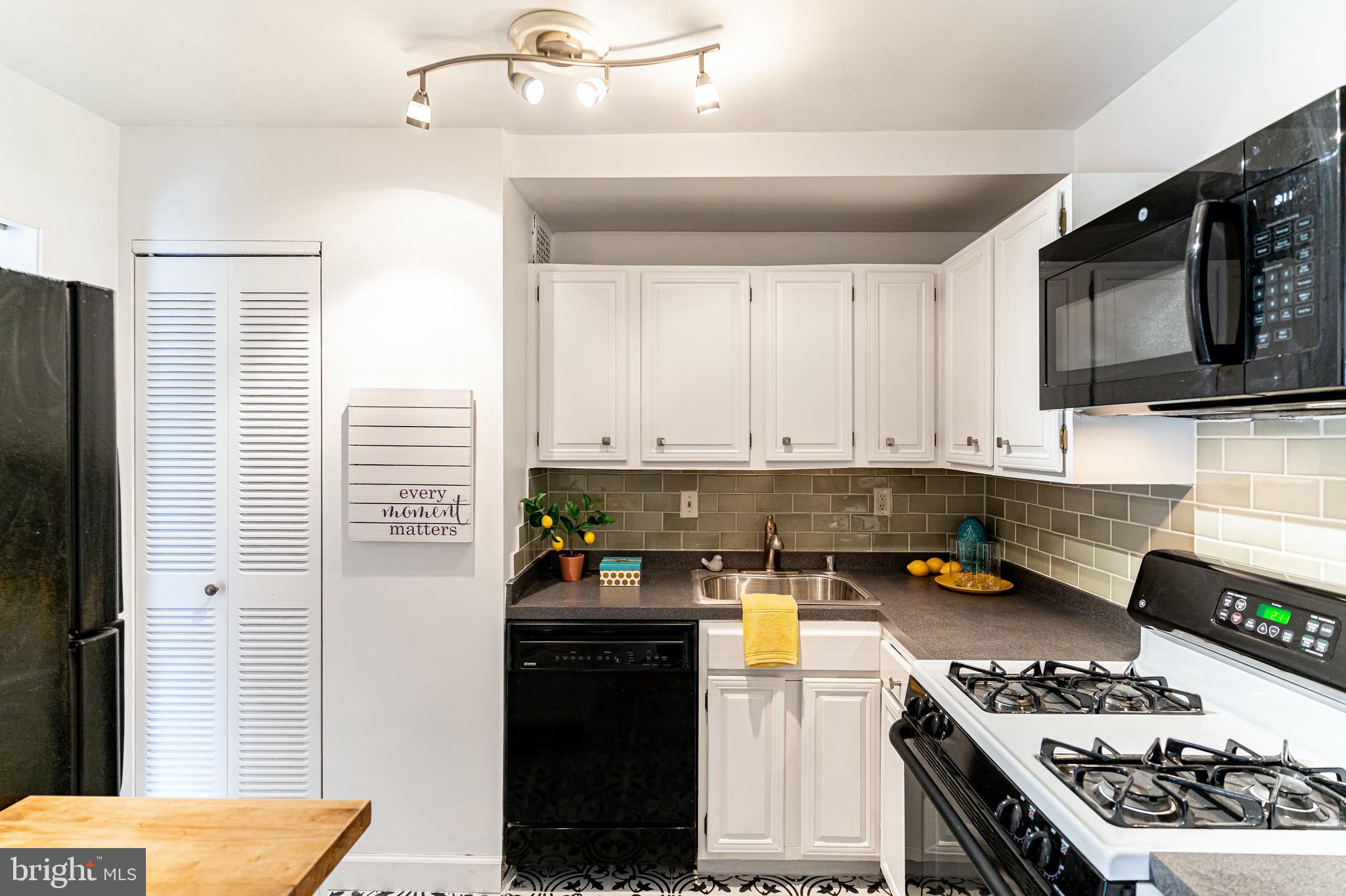 3900 Tunlaw Road Northwest, Unit 501 Washington, DC 20007 - Photo 19 of 47