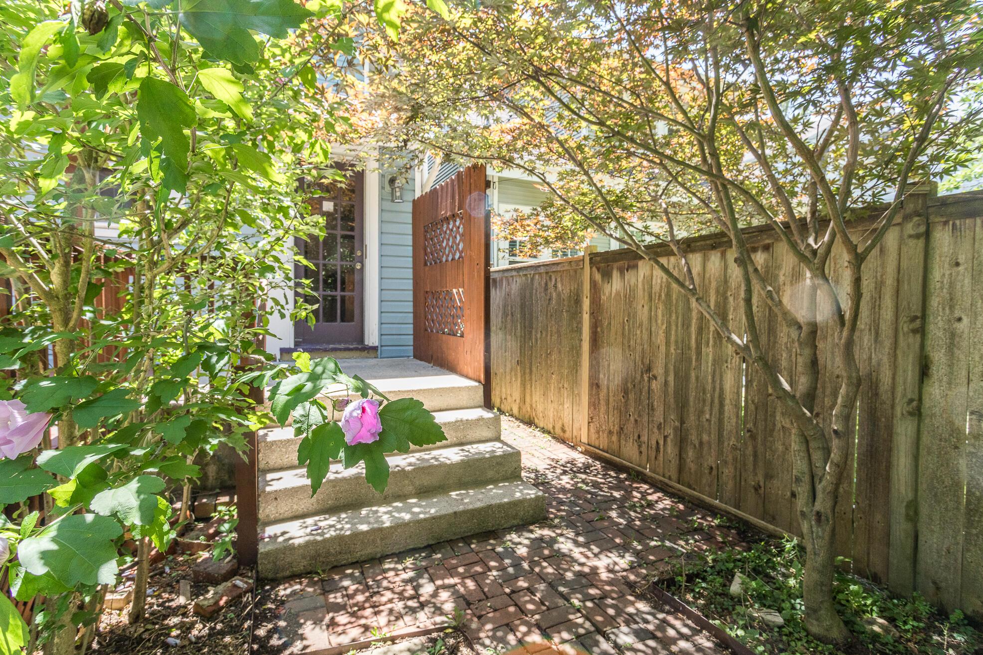 78 Brighton Road Columbus, OH 43202 - Photo 33 of 33 78 Brighton BE7A8863